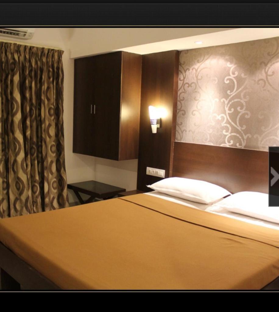 Hotel Aashraya Májszúr Kültér fotó
